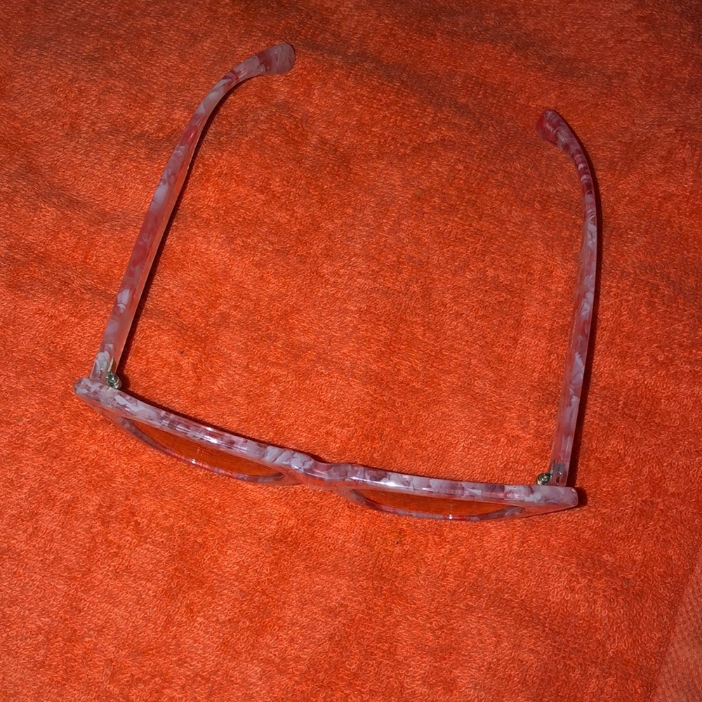 sunglasses - Picture 2 of 3